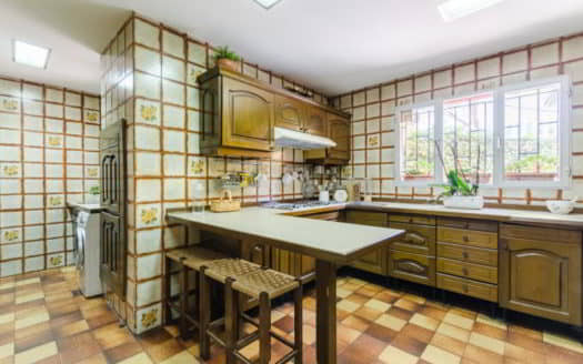 Ref: 23863 . Chalet para Reformar