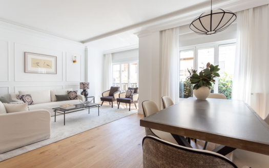 Ref: 36921 . Reformado, Amueblado y Exterior