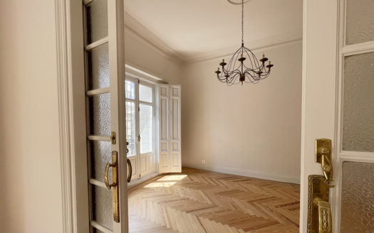 Ref: 36991 . Edificio Clásico