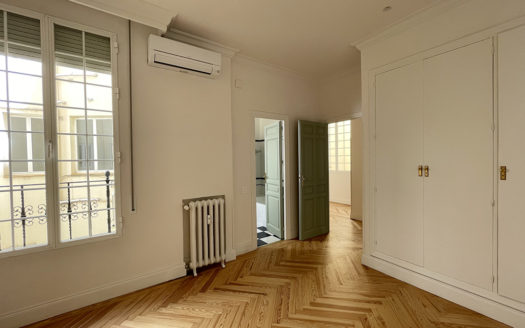 Ref: 36991 . Edificio Clásico