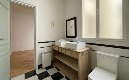 Ref: 36991 . Edificio Clásico