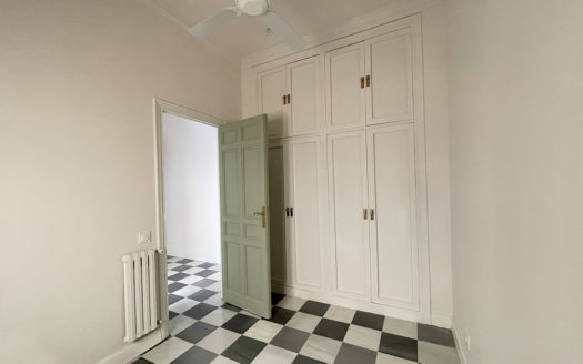 Ref: 36991 . Edificio Clásico