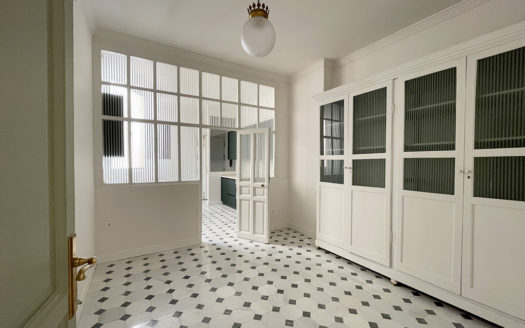 Ref: 36991 . Edificio Clásico