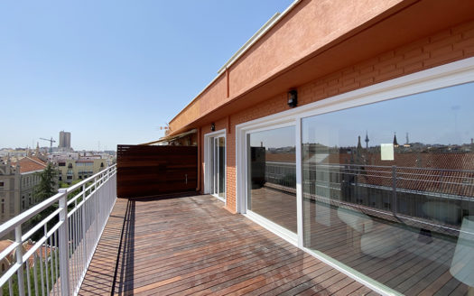 Ref: 41828 . Ático con Terraza