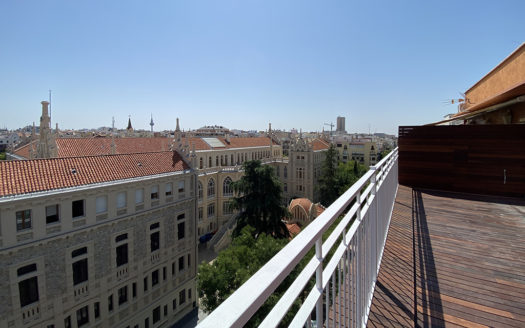 Ref: 41828 . Ático con Terraza