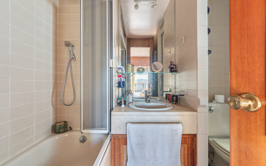 Ref: 43330 . Ático para Reformar