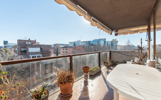 Ref: 43330 . Ático para Reformar