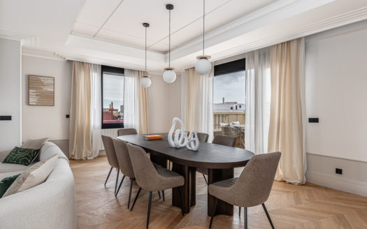 Ref: 44606 . Ático con dos terrazas
