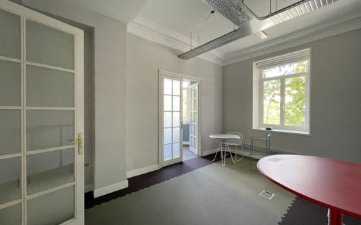 Ref: 41664. Piso señorial . Techos Altos