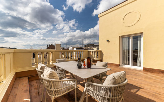 Ref: 44606 . Ático con dos terrazas