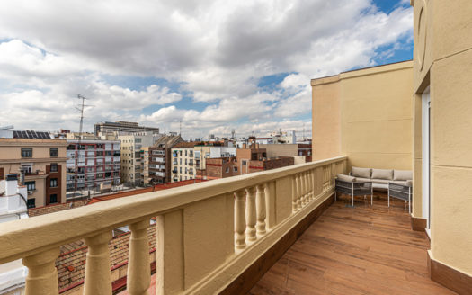 Ref: 44606 . Ático con dos terrazas