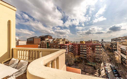 Ref: 44606 . Ático con dos terrazas