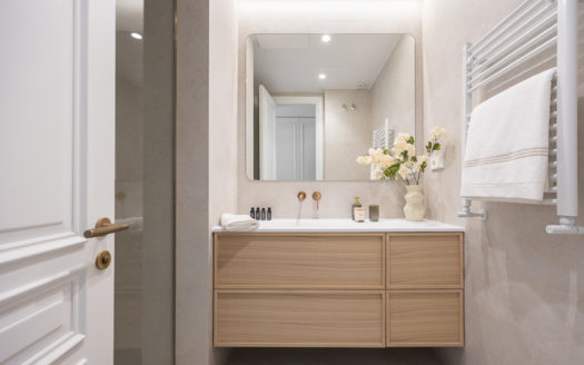 Ref: 42660 . Vistas . Amueblado