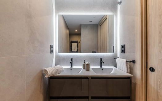 Ref: 44351 . Terraza y Trastero