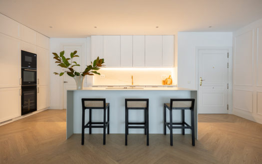 Ref: 42660 . Vistas . Amueblado