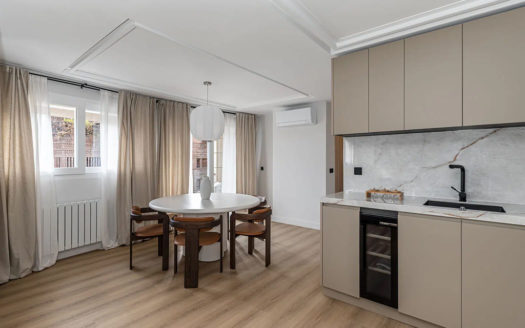 Ref: 45052 . Terraza, Piscina, Trastero