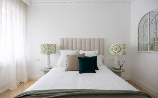 Ref: 42660 . Vistas . Amueblado