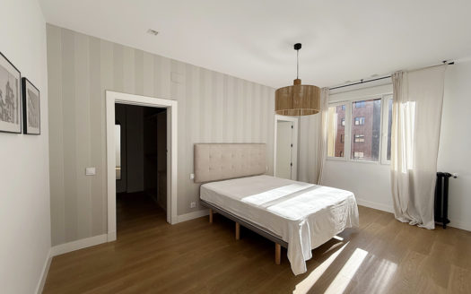 Ref: 45986 . Finca clásica, Ascensor y Garaje.