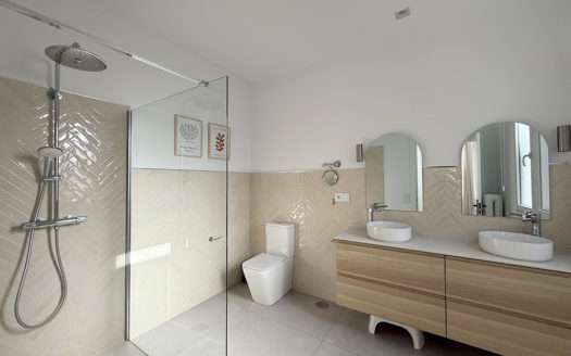 Ref: 45986 . Finca clásica, Ascensor y Garaje.