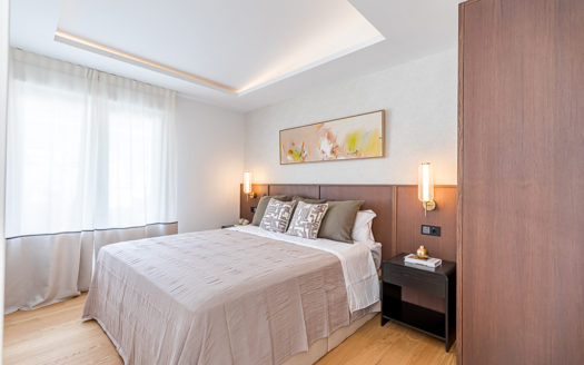 Ref: 46385 . Ático en esquina