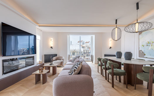 Ref: 46385 . Ático en esquina