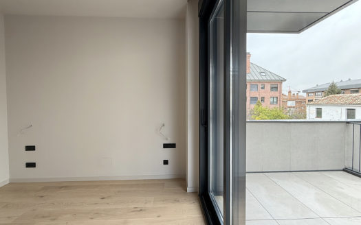 Ref: 46509 . Terraza, Piscina y Garaje