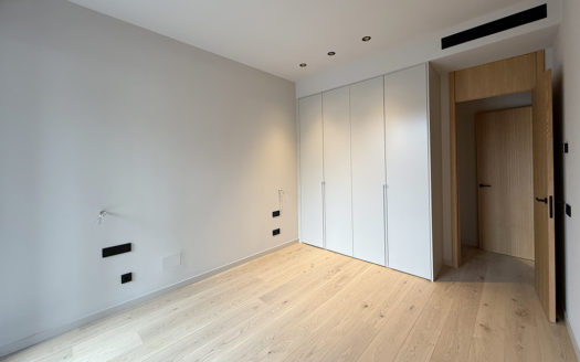 Ref: 46497 . Terraza, Trastero y 2 Plazas de Garaje