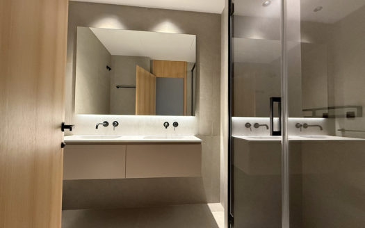 Ref: 46497 . Terraza, Trastero y 2 Plazas de Garaje