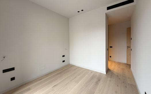 Ref: 46497 . Terraza, Trastero y 2 Plazas de Garaje