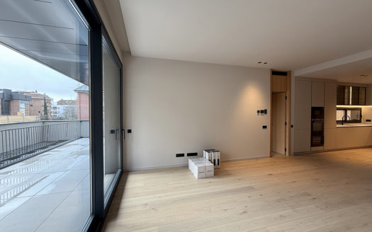 Ref: 46497 . Terraza, Trastero y 2 Plazas de Garaje