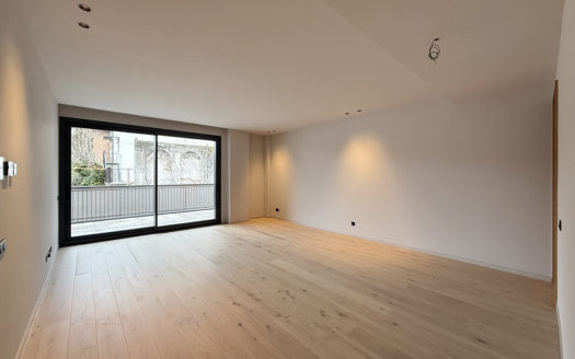 Ref: 46509 . Terraza, Piscina y Garaje