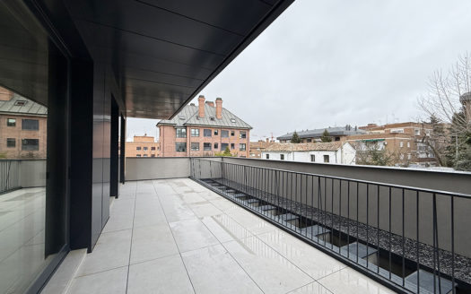 Ref: 46509 . Terraza, Piscina y Garaje