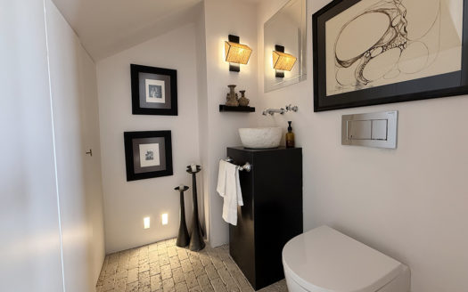 Ref: 46937 . Bajo con patio privado