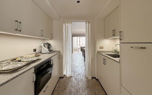 Ref: 46937 . Bajo con patio privado