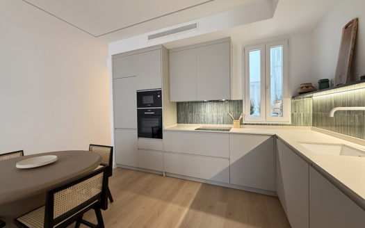 Ref: 46656 . Amueblado y A estrenar