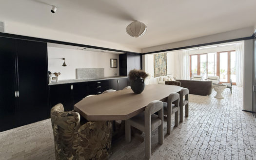 Ref: 46937 . Bajo con patio privado