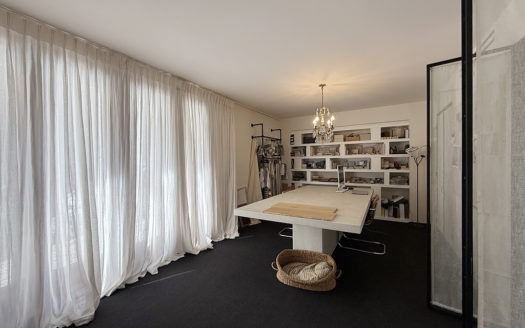 Ref: 46937 . Bajo con patio privado