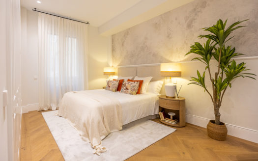 Ref: 46933 . Vistas a la embajada italiana