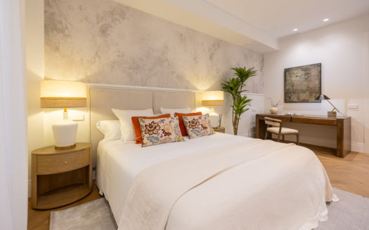 Ref: 46933 . Vistas a la embajada italiana