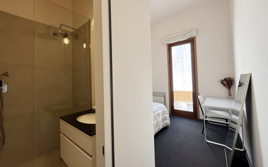 Ref: 46937 . Bajo con patio privado