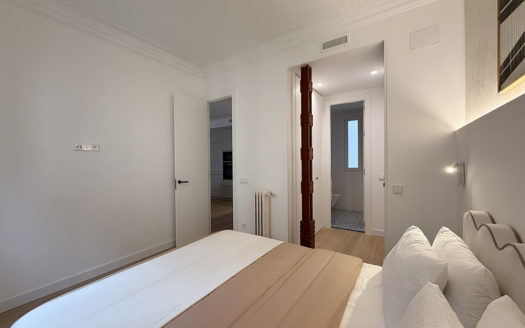 Ref: 46656 . Amueblado y A estrenar