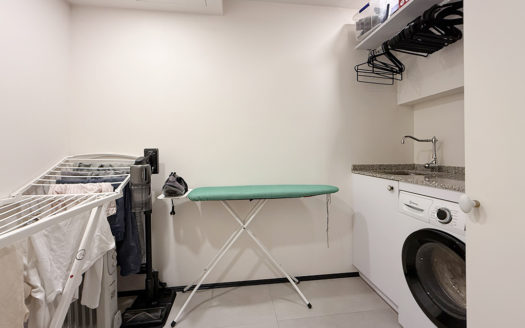 Ref: 46937 . Bajo con patio privado