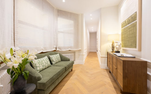 Ref: 46933 . Vistas a la embajada italiana