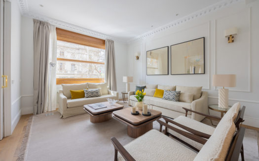 Ref: 46933 . Vistas a la embajada italiana