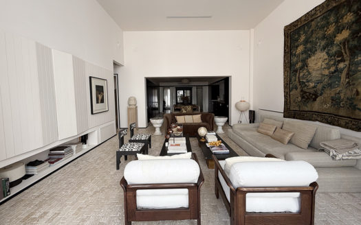 Ref: 46937 . Bajo con patio privado