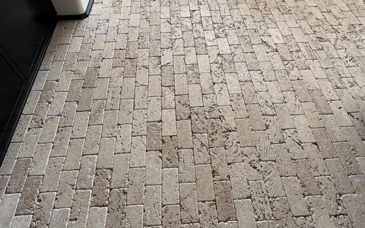 Ref: 46937 . Bajo con patio privado