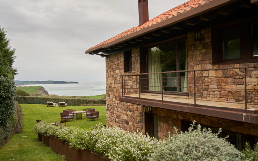 Ref: 47119 . Chalet único en SANTANDER