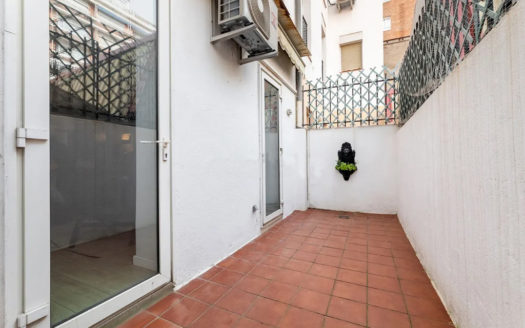 Ref: 47462 . Bajo con 2 patios privados