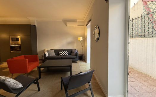Ref: 47462 . Bajo con 2 patios privados