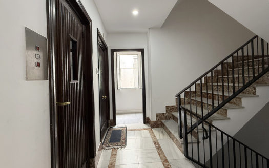 Ref: 47750 . Terraza . Luminoso